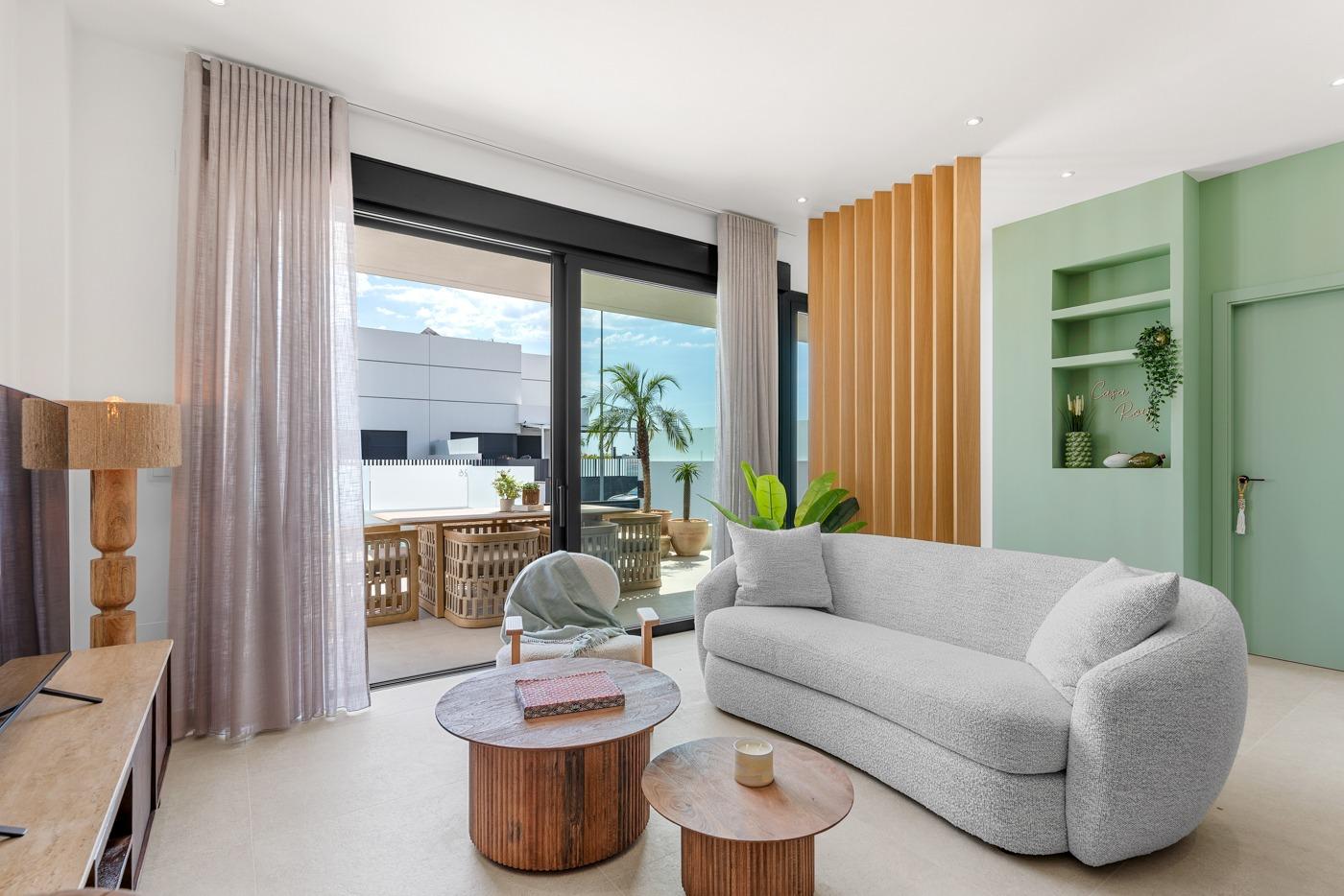 4-18-63 VILLA DE LUJO EN DOLORES DE 3 DORMEM. PISCINA PRIVADA. 205 M2 DE PARCELA. DOS TERRAZAS. PARKING.