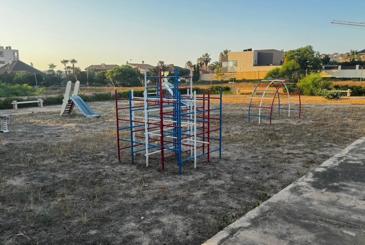 EN PLAYA DE LA MATA DUPLEX 3 HABS EN MOLINO BLANCO, PISCINA COMUNITARIA 219.000€