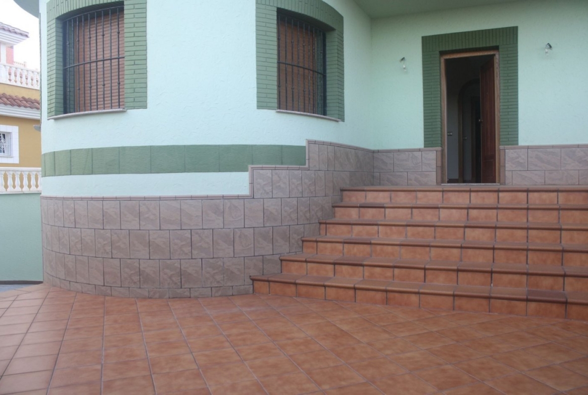 BEAUTIFUL VILLA IN LOS ALTOS, TORREVIEJA