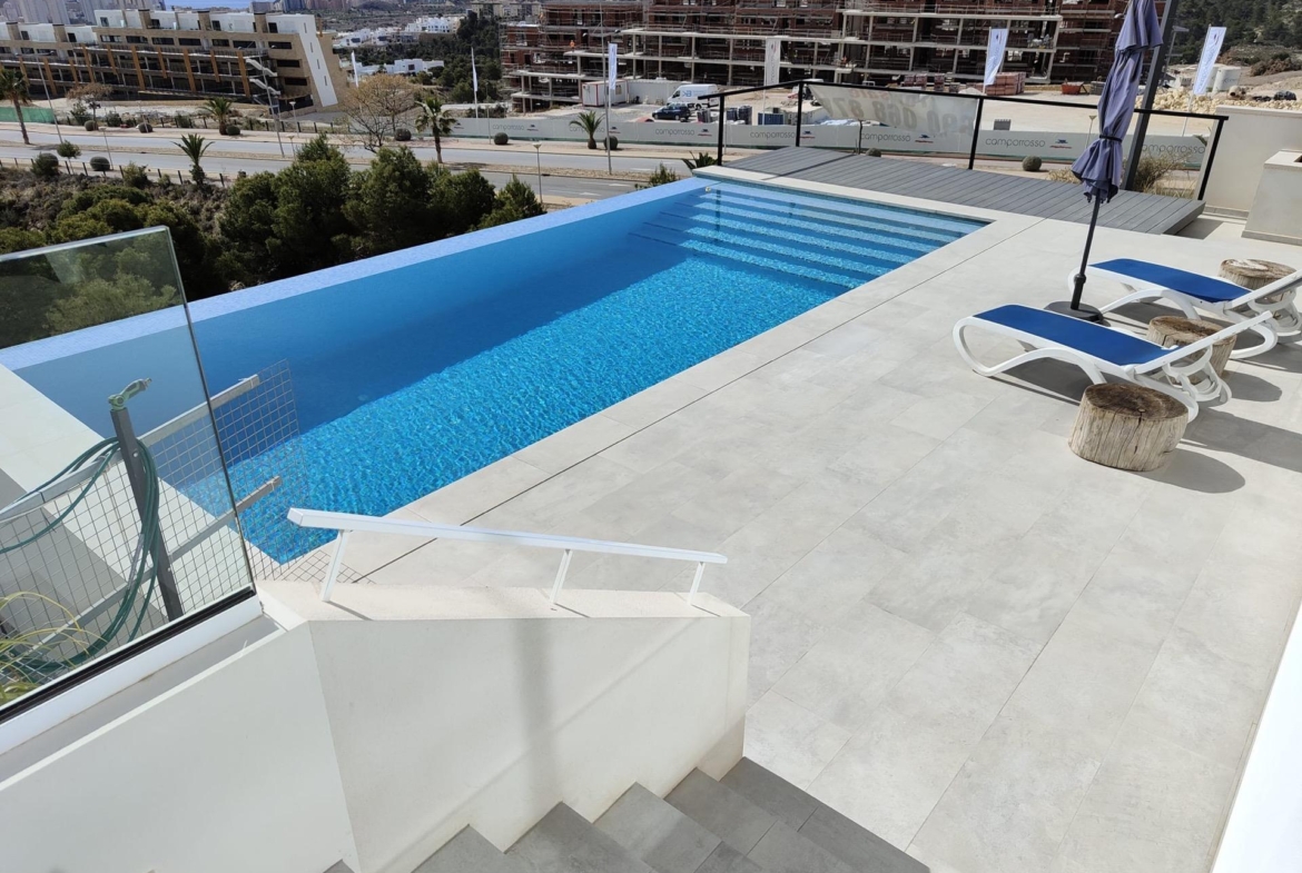 LARGE MODERN VILLA IN FINESTRAT