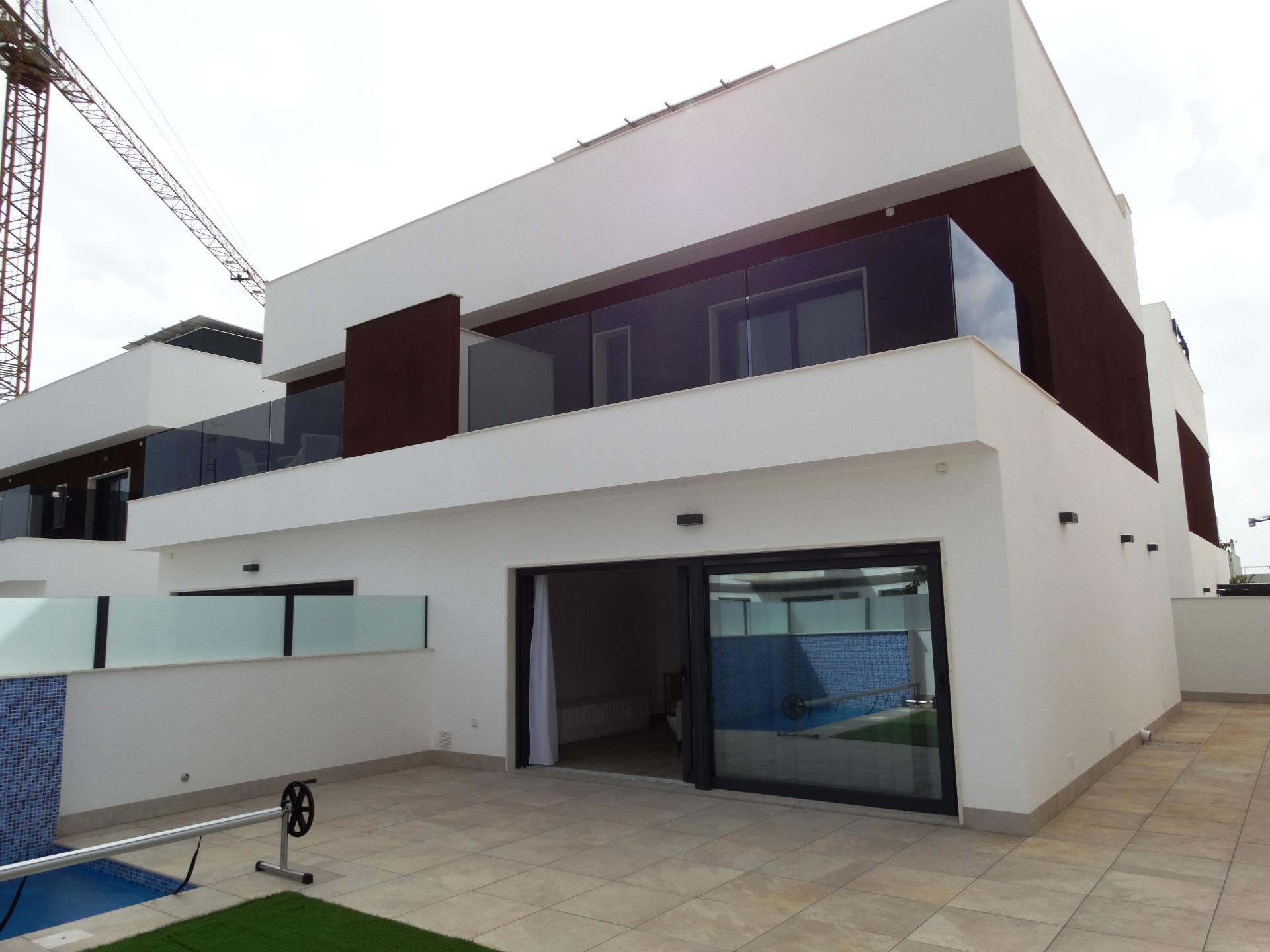 4-2-40 NEW BUILD TOWNHOUSES IN SANTIAGO DE LA RIBERA