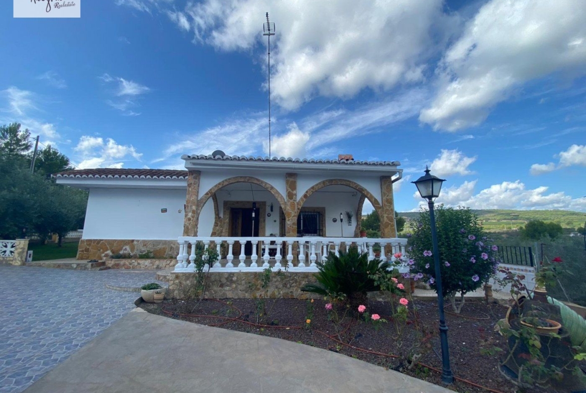 Villa for sale in Algimia de Alfara