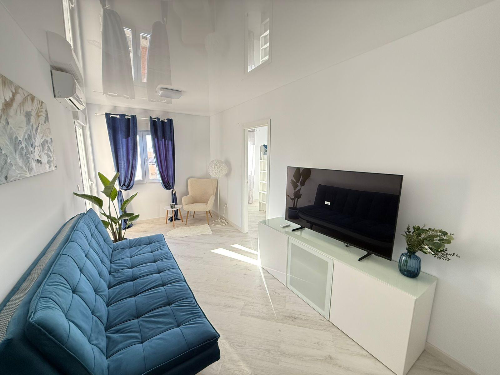 APARTAMENTO  RENOVADO  CON PISCINA CERCA DE LA PLAYA DEL CURA 200 M