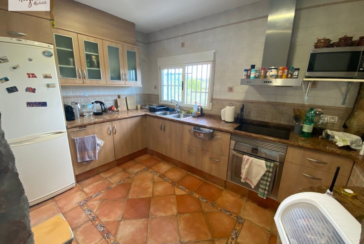 Villa for sale in Algimia de Alfara