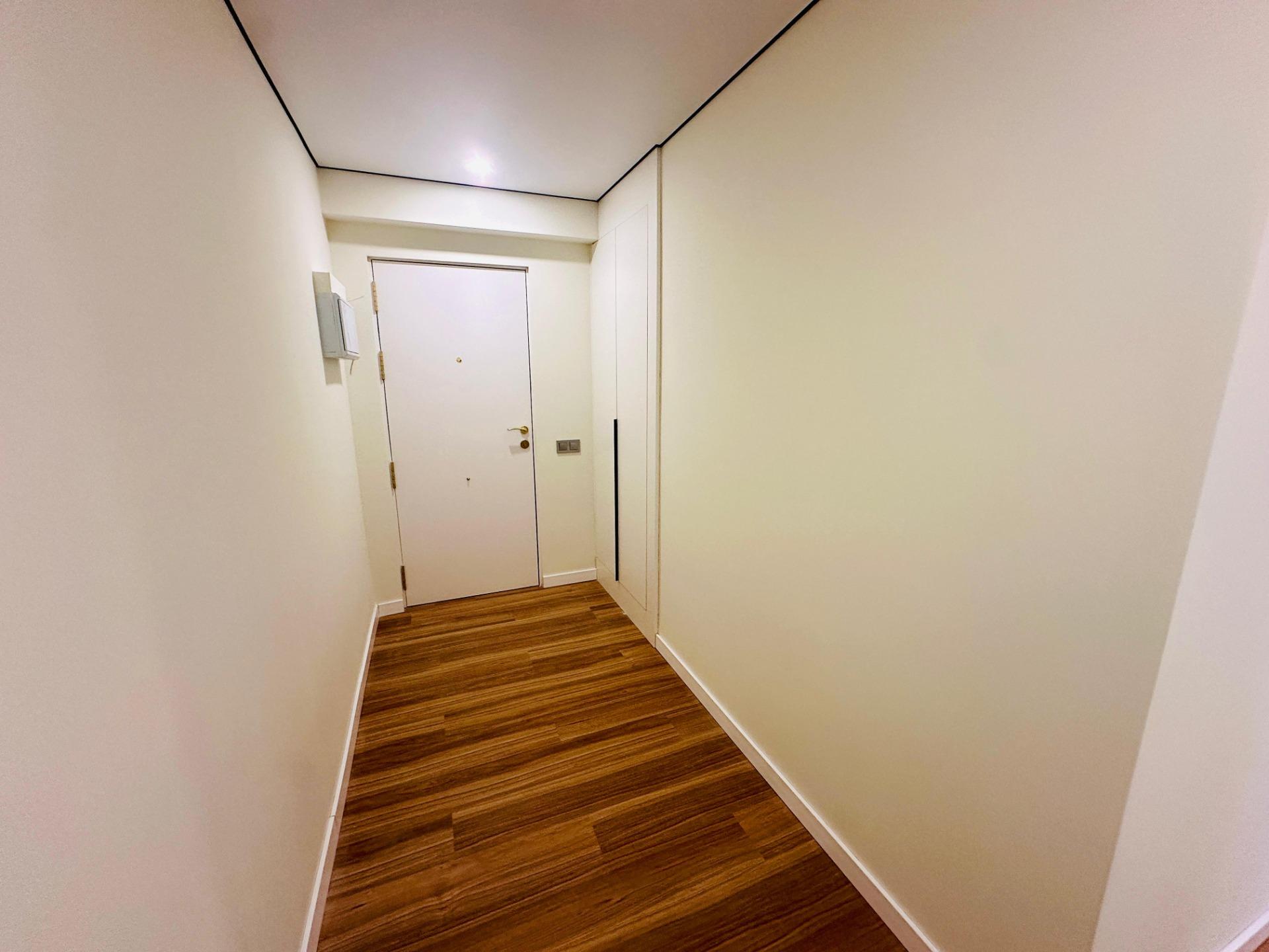 Bright and spacious apartment for sale in Alicante, Campoamor area
