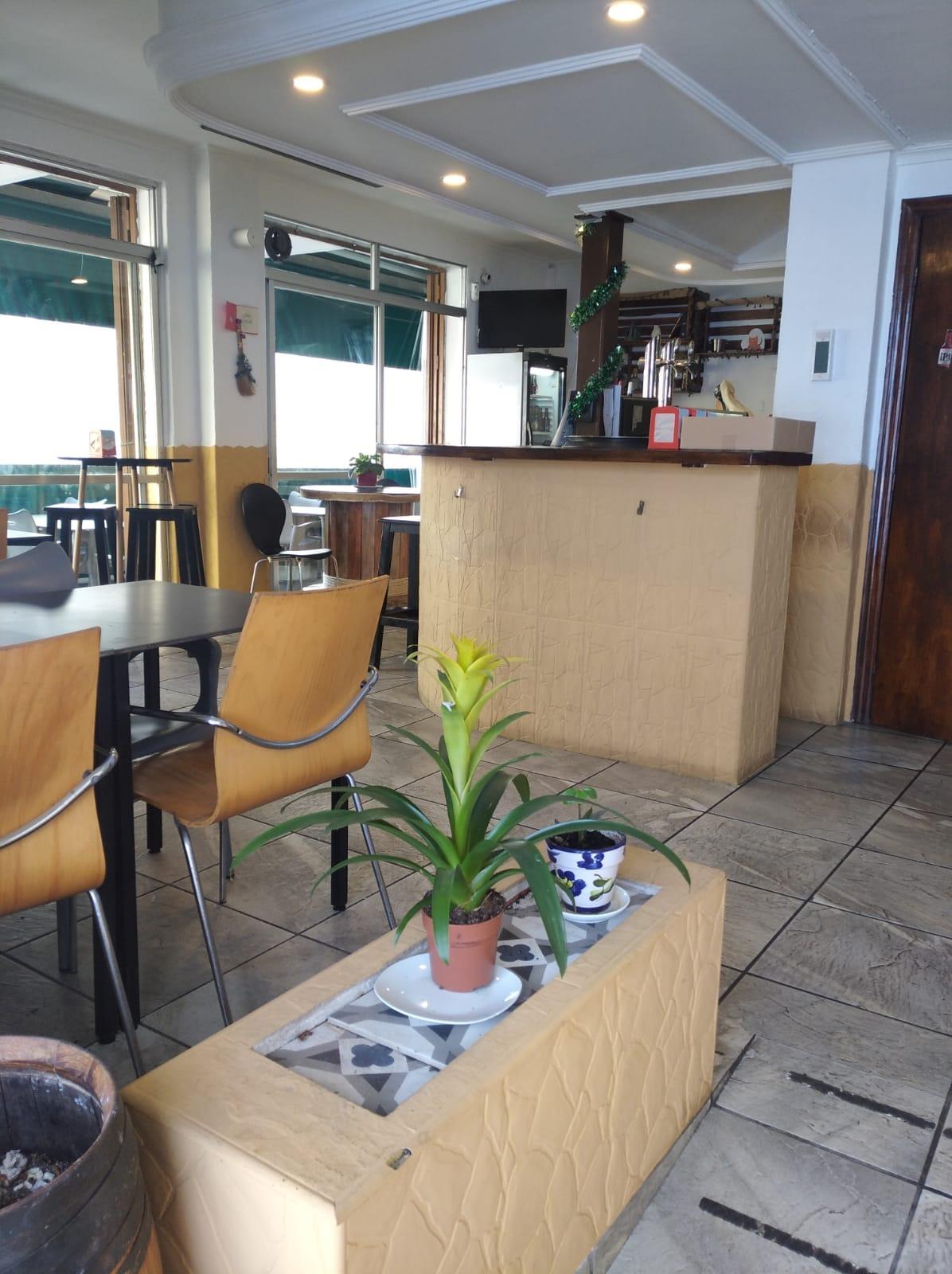 4-21-45 Bar – restaurant with licence in San Gabriel Alicante