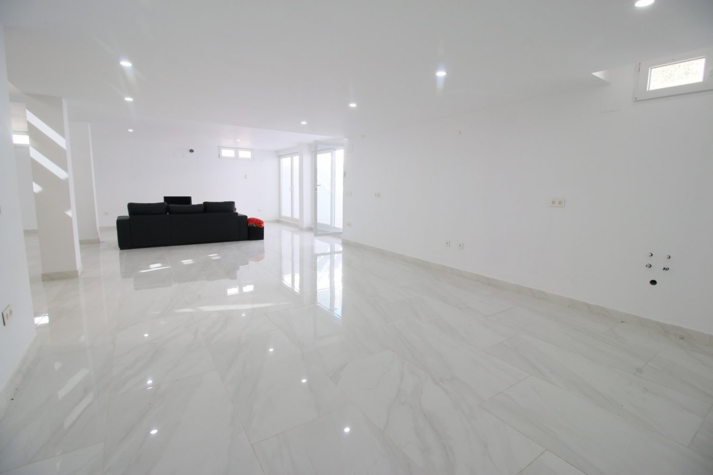 4-22-5 Villa de obra nueva en zona Av. Coloma de La Nucia