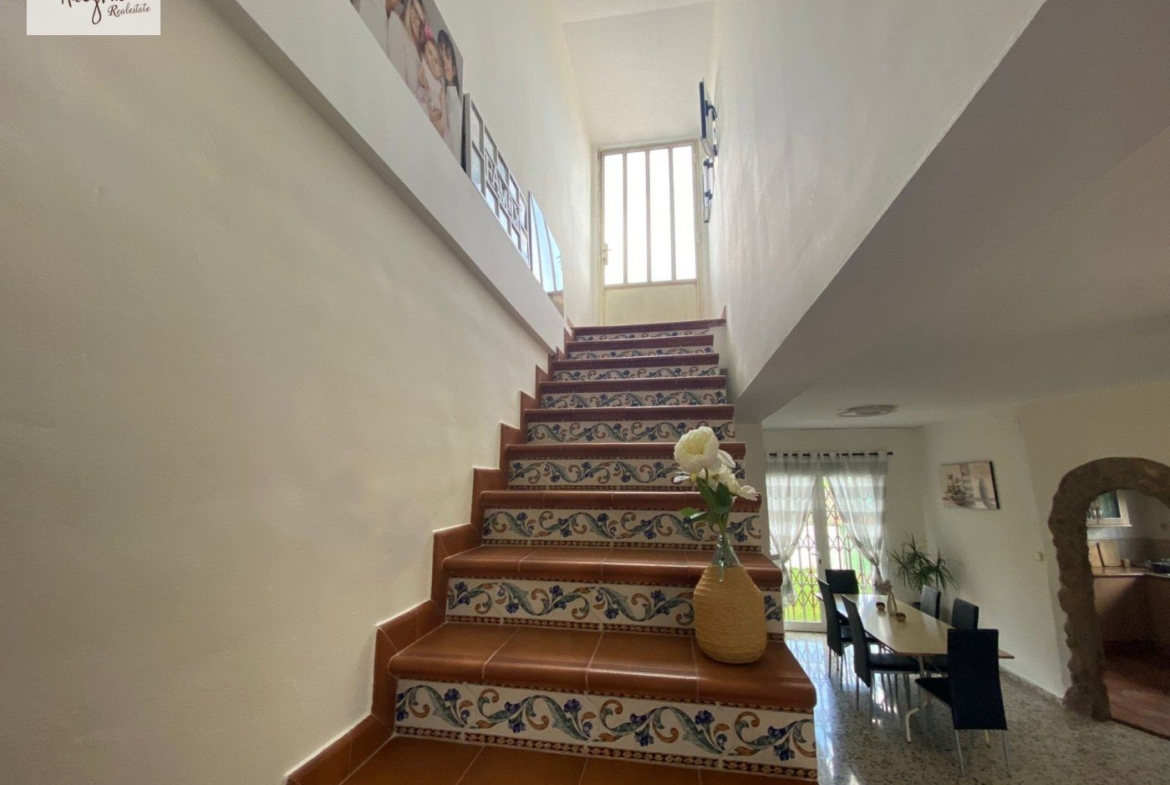 Villa for sale in Algimia de Alfara