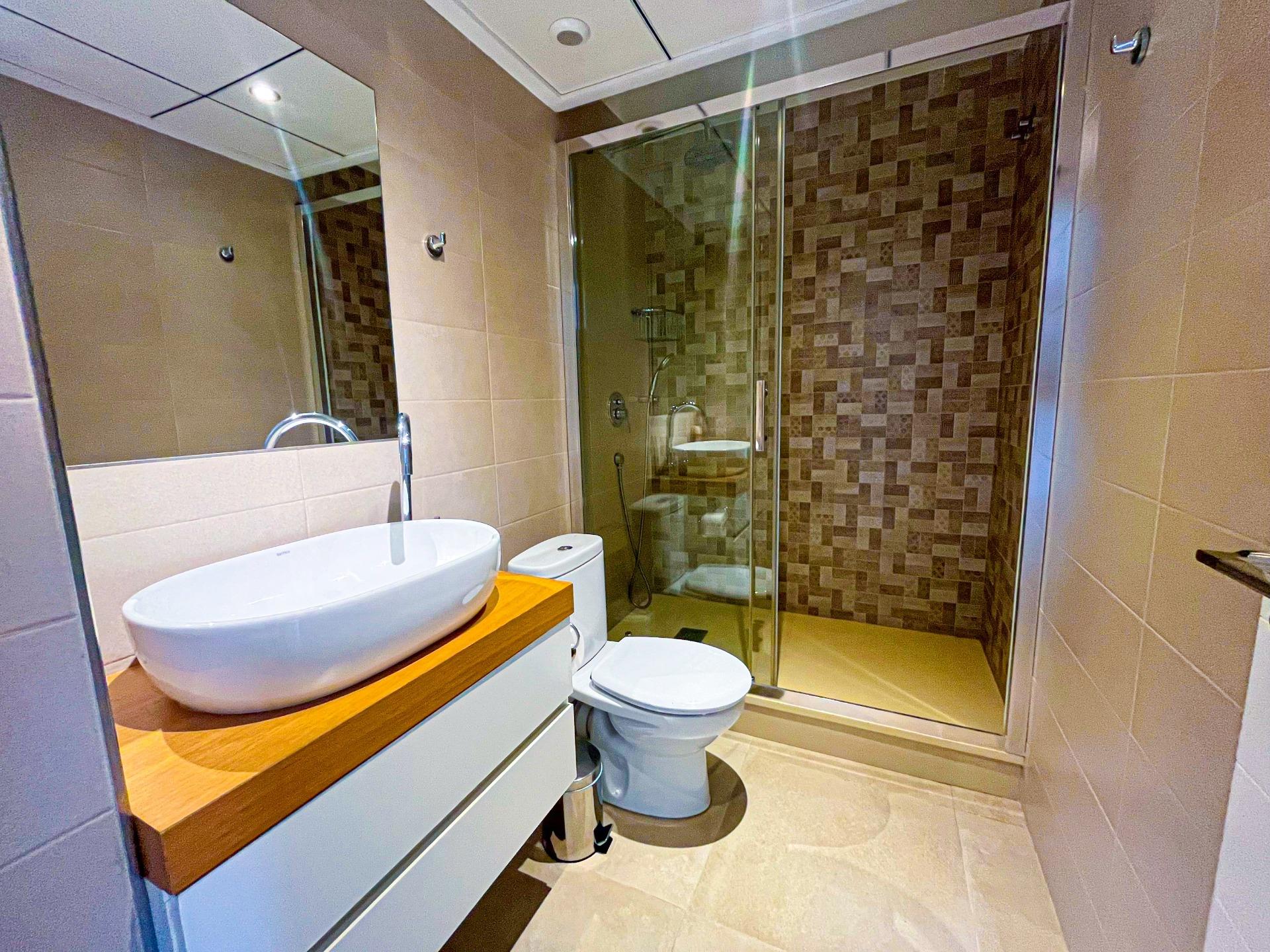 4-23-32 VILLA DE LUJO EN LA ZENIA. 5 DORM. 4 BAÑOS. PISCINA PRIVADA. PARCELA 410 M2.