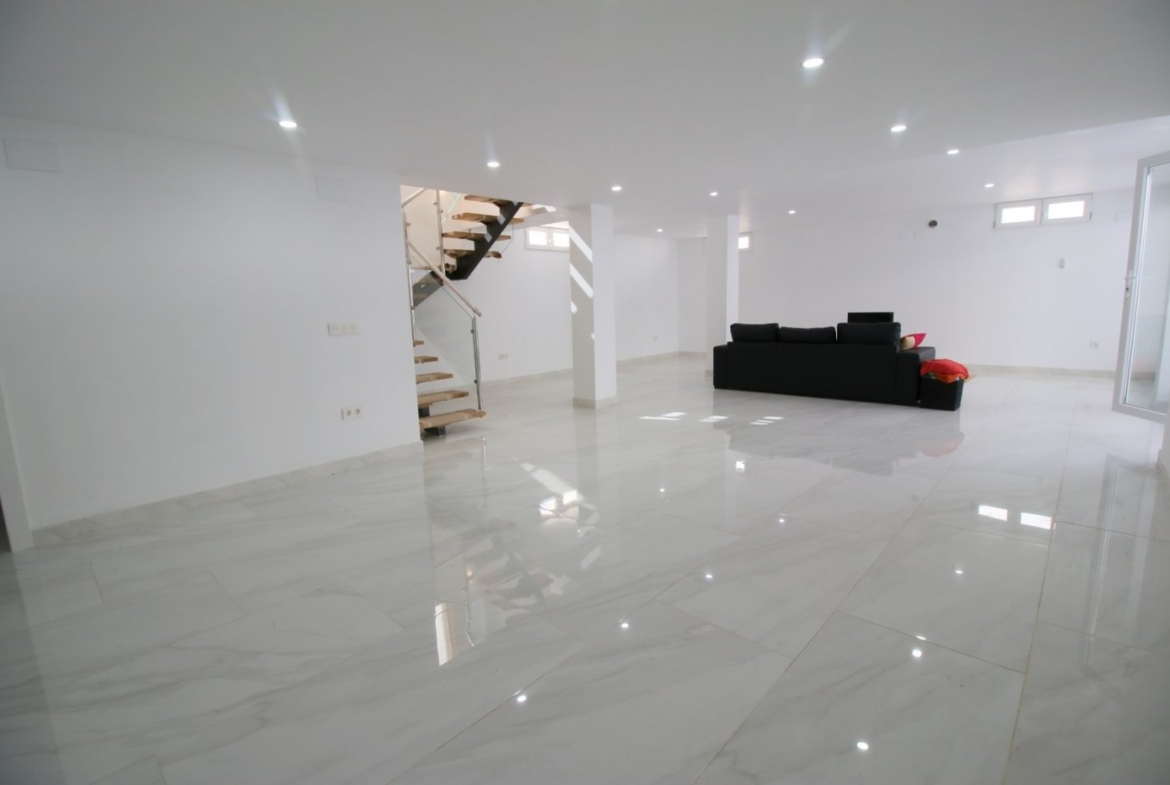 Villa de obra nueva en zona Av. Coloma de La Nucia