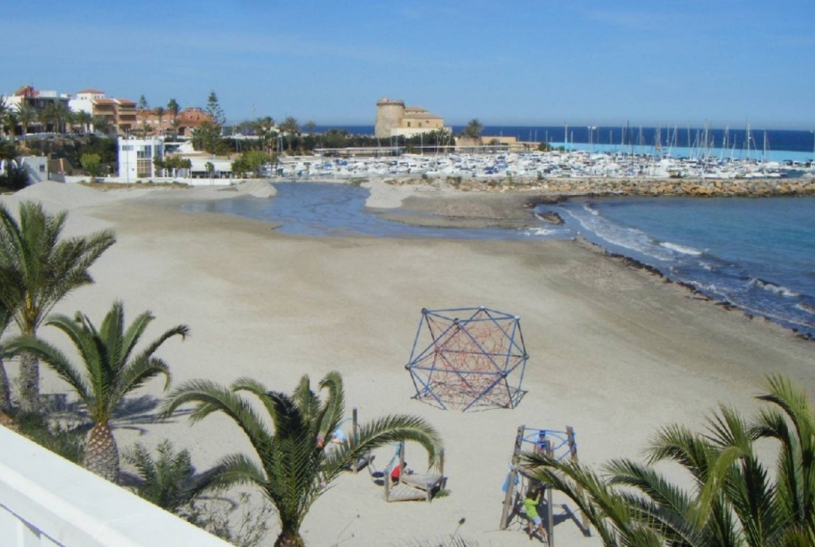 NIEUWE BUILD VILLAS IN PILAR DE LA HORADADA OVER DE GOLF CURSE