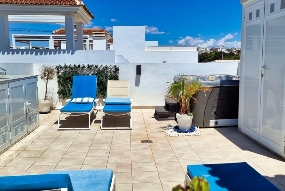 Ciudad Quesada, Doña Pepa, luxe bungalow op de bovenste verdieping