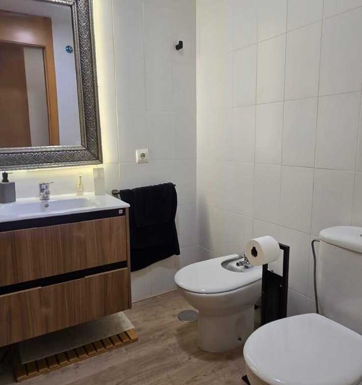 BUNGALOW IN CITY OF LIGHT FACING THE SEA – TORMOS STREET