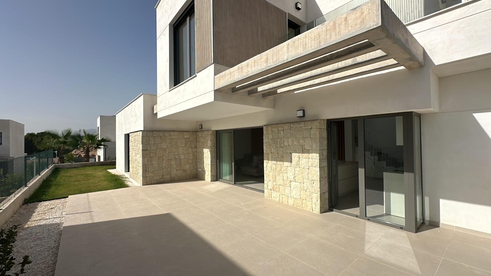 4-25-35 VILLA BAY – COSTABELLA RESIDENCES 🌟