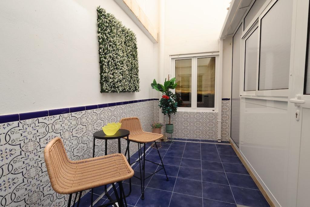 Torrevieja Avda de la Libertad, 1e verdieping appartement voor de nieuwe haven