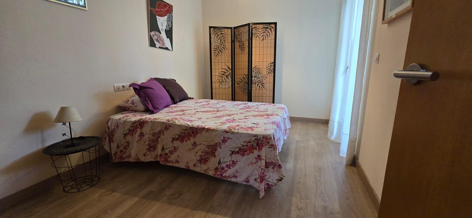BUNGALOW IN CITY OF LIGHT FACING THE SEA – TORMOS STREET