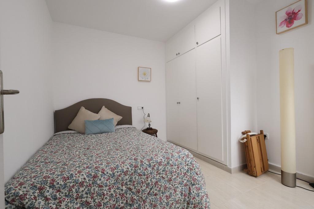 Torrevieja Avda de la Libertad, 1e verdieping appartement voor de nieuwe haven