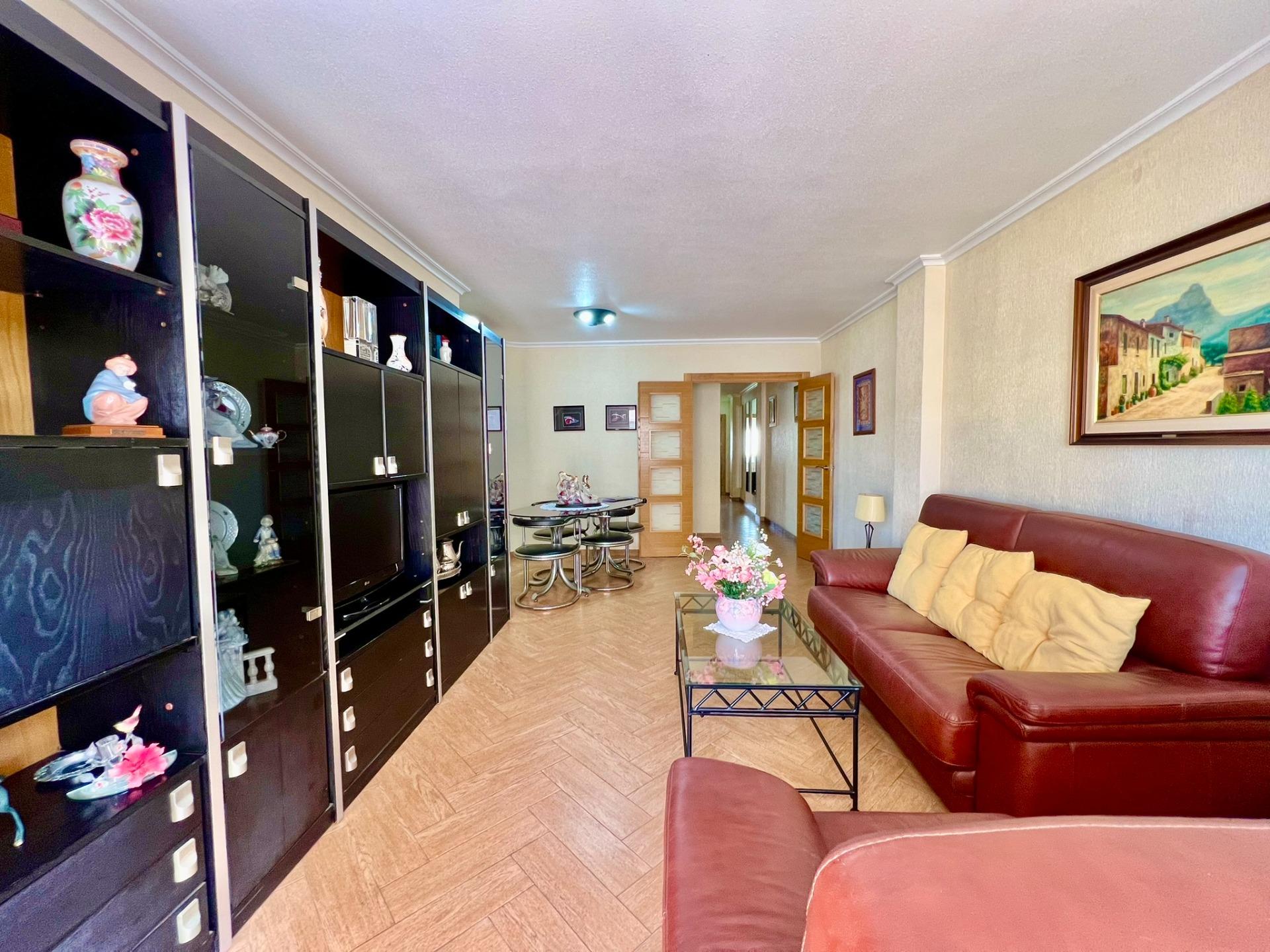4-27-45 Confort, amplitud y exclusivididad. PISO DE 145m2 EN UBICACIÓN PRIVILEGIADA