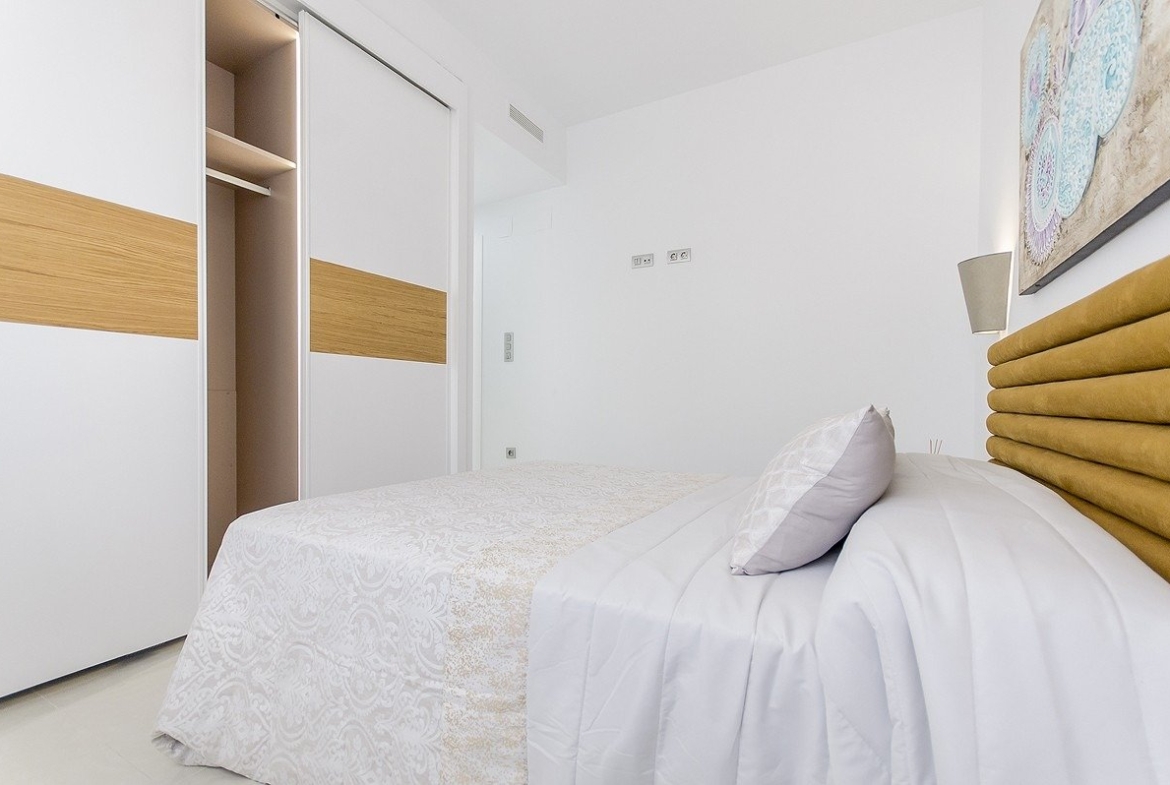 NEW BUILD RESIDENTIAL OF VILLAS IN LOS MONTESINOS