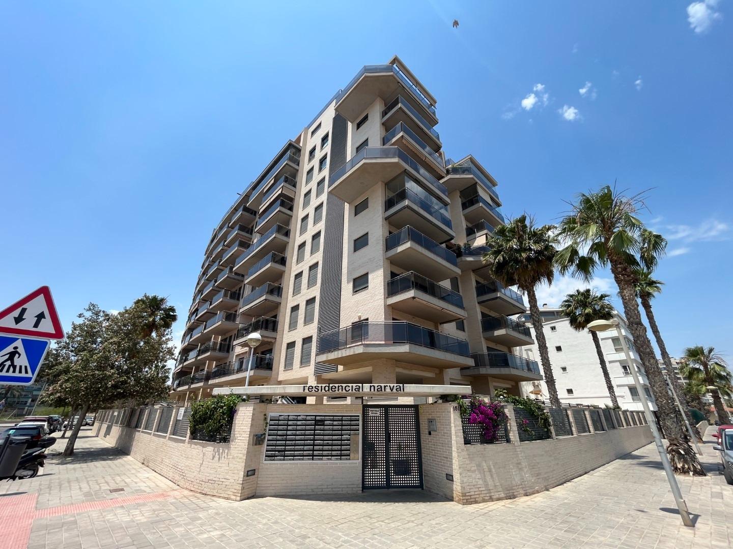 4-28-19 Appartement met 2 slaapkamers naast San Juan Beach