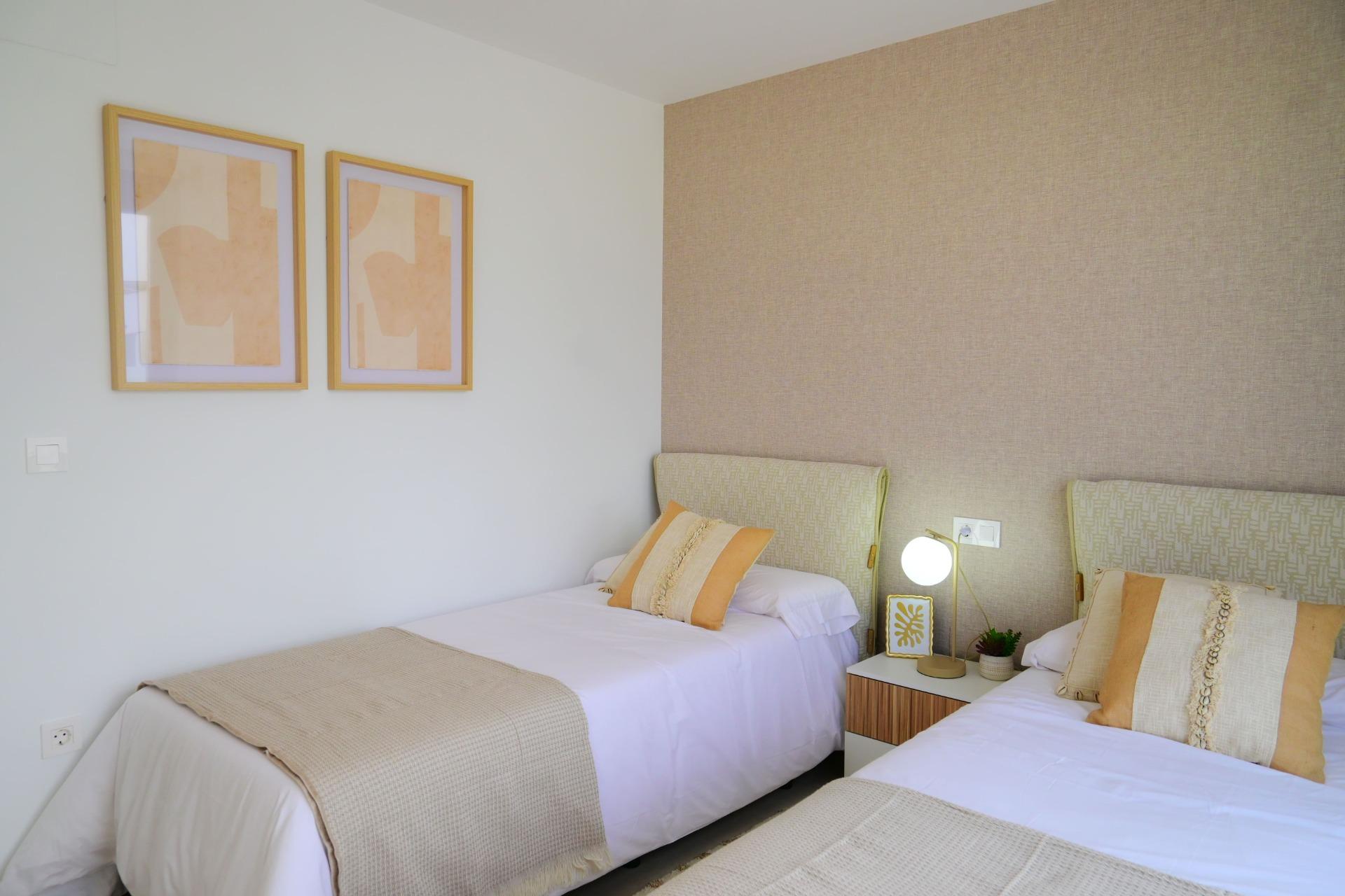 4-28-30 EXCLUSIVIDAD Y BIENETAR: VILLA CON JARDÍN Y GARAJE PRIVADO