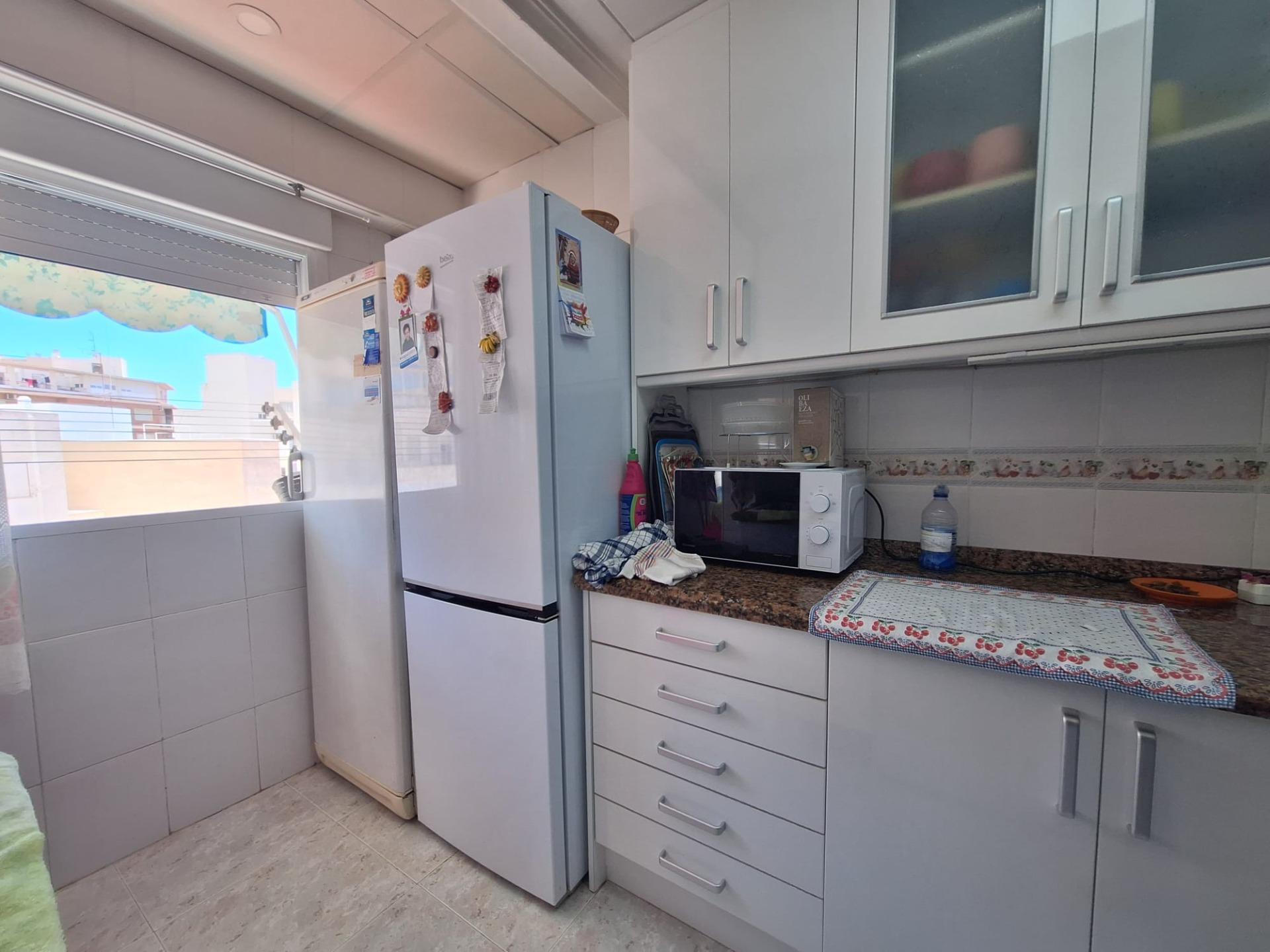 PISO AMPLIO Y LUMINOSO CON ASCENSOR EN PINTOR GISBERT – SAN BLAS