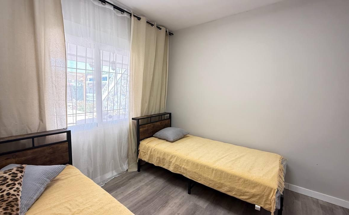 Ground floor bungalow, renovated, with 2 bedrooms and 1 bathroom
