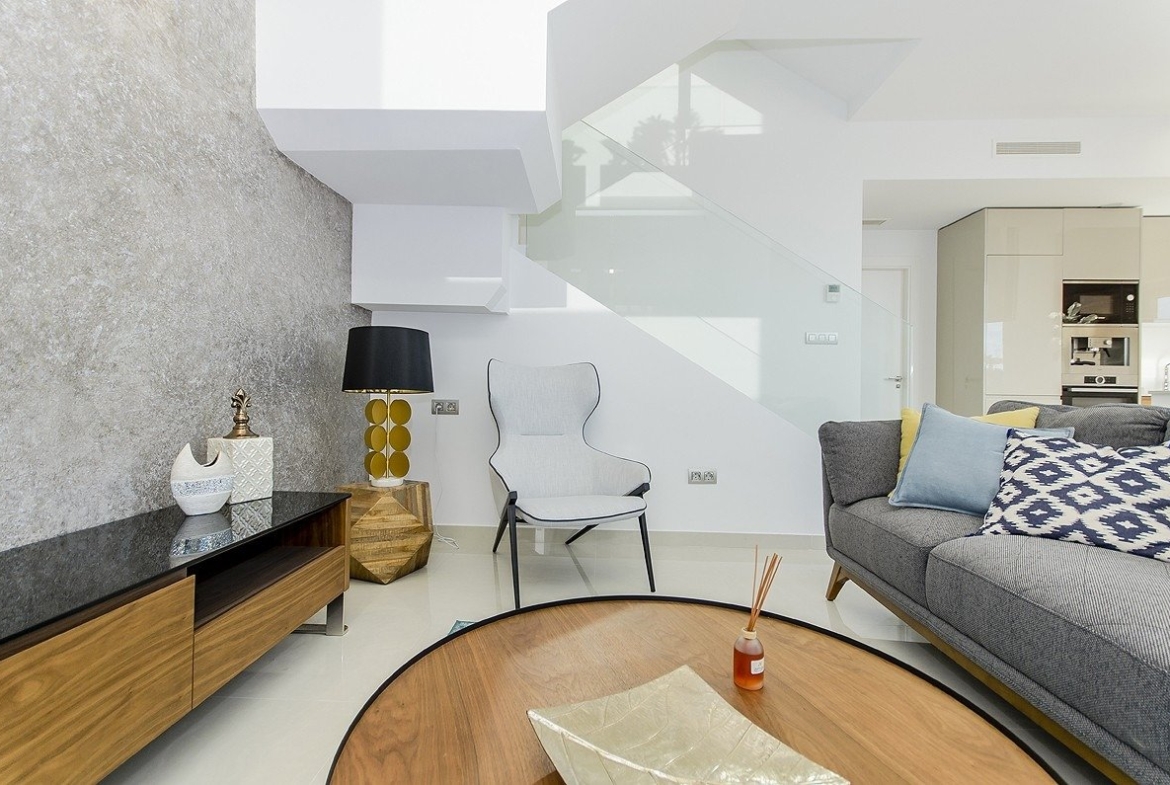 NEW BUILD RESIDENTIAL OF VILLAS IN LOS MONTESINOS