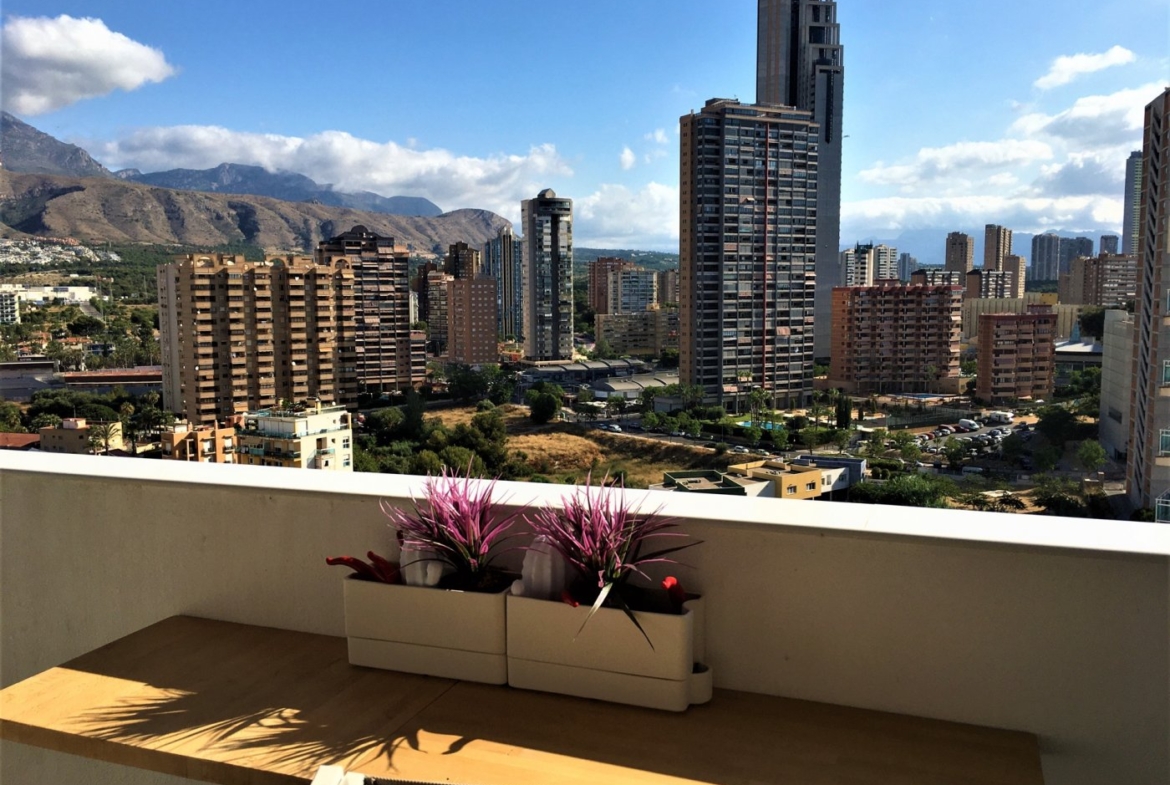 MARVELLOUS PENTHOUSE INBENIDORM IN LA CALA WITH SEA VIEWS