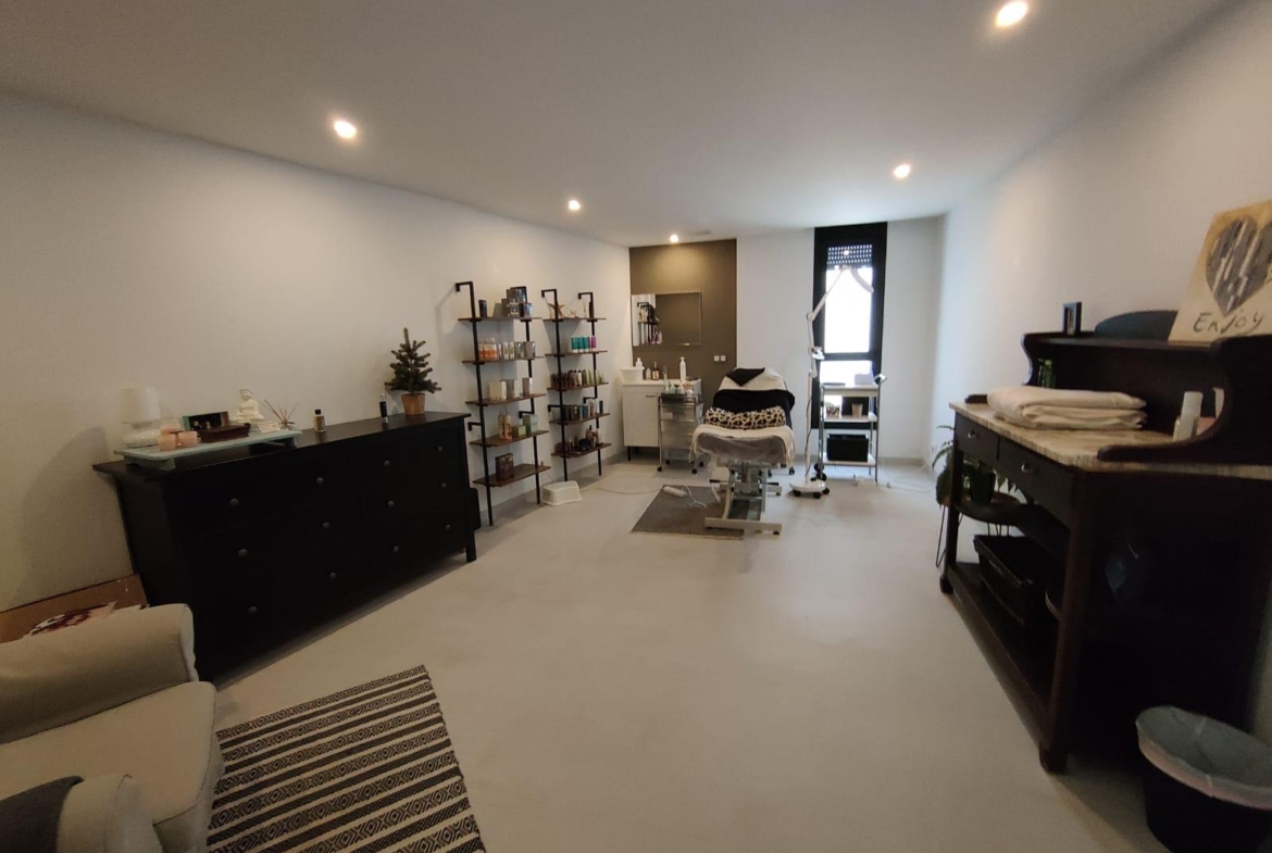 LARGE MODERN VILLA IN FINESTRAT