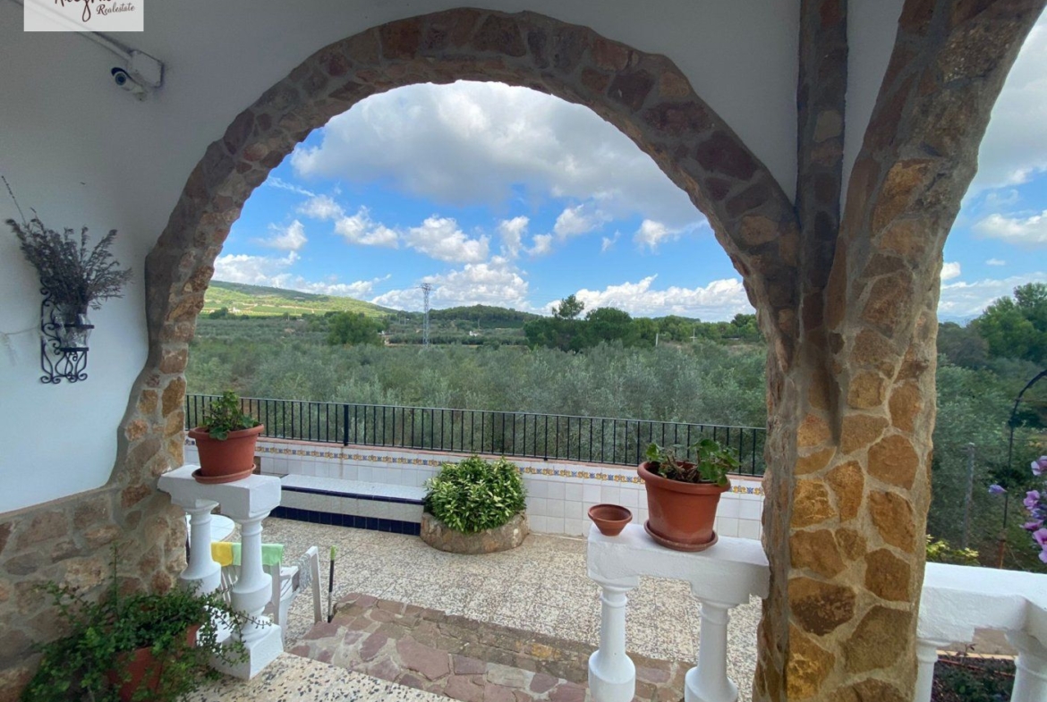 Villa for sale in Algimia de Alfara