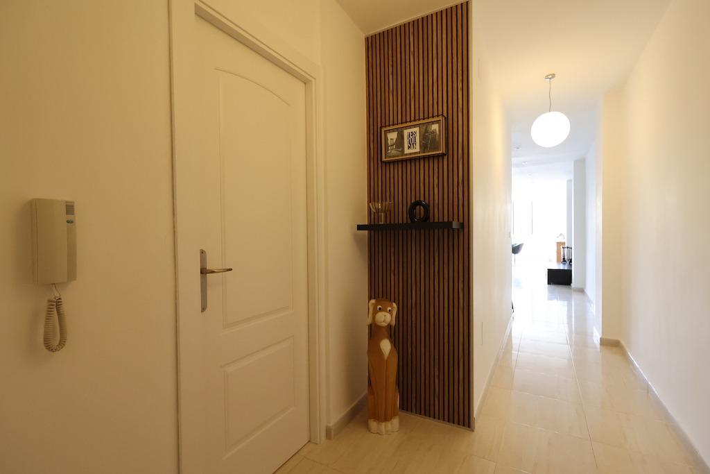 Torrevieja Avda de la Libertad, 1e verdieping appartement voor de nieuwe haven