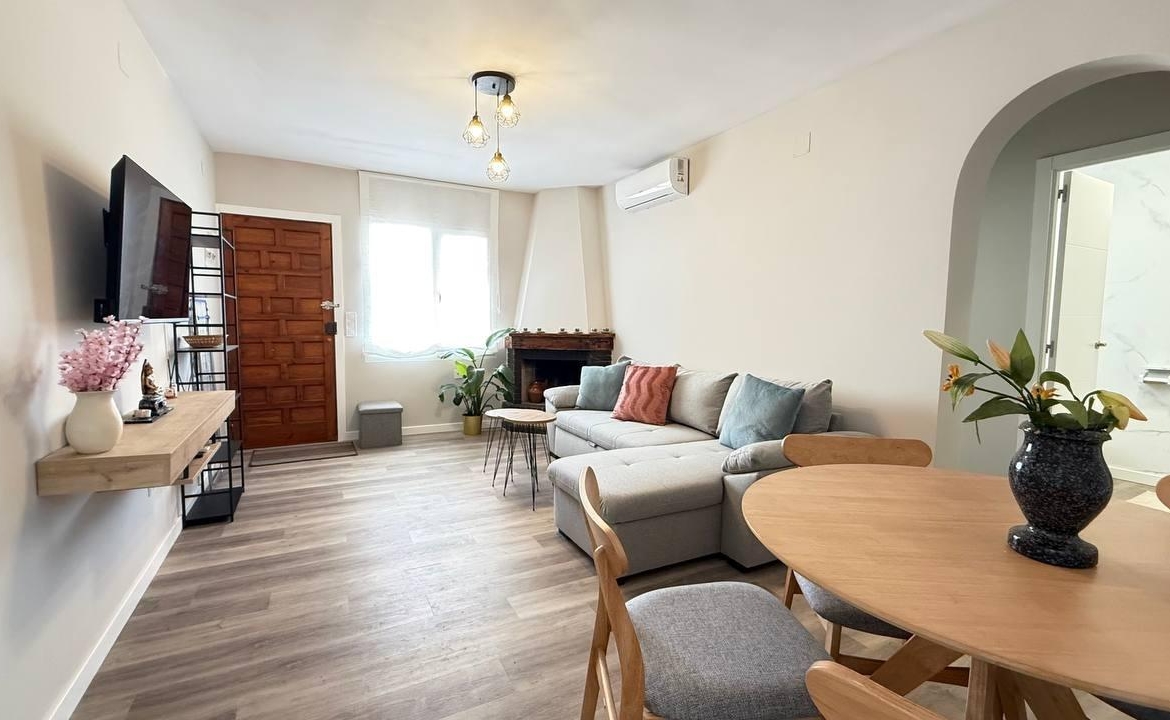 Ground floor bungalow, renovated, with 2 bedrooms and 1 bathroom