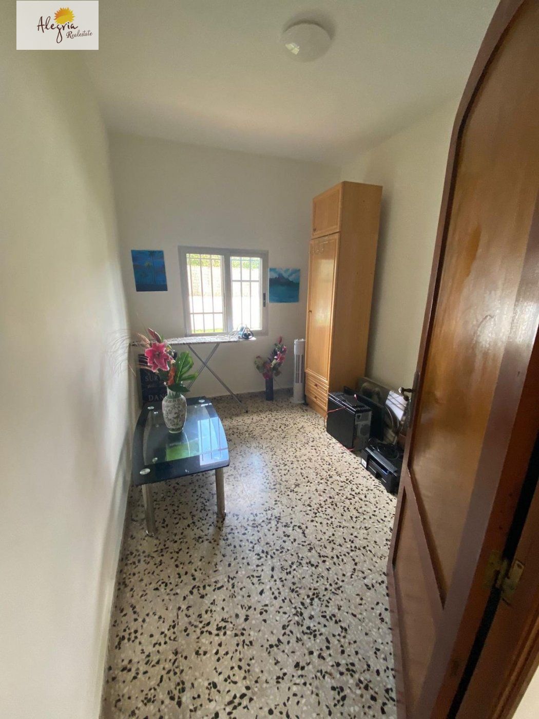 4-30 Villa for sale in Algimia de Alfara