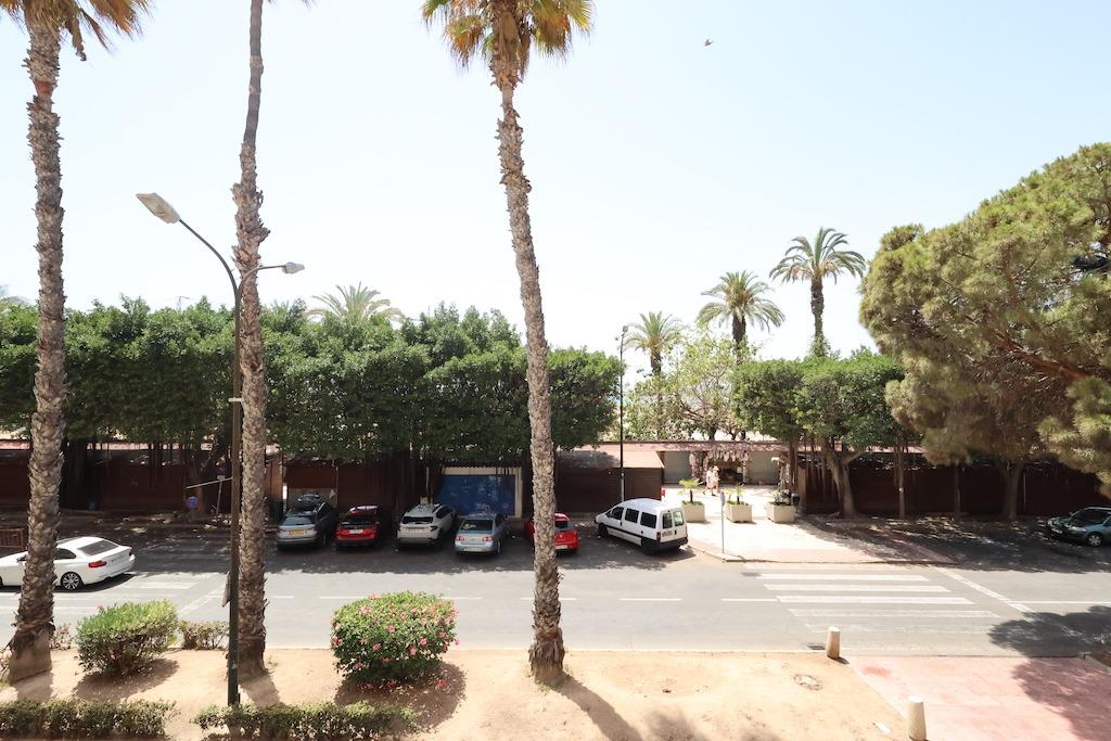 Torrevieja Avda de la Libertad, 1e verdieping appartement voor de nieuwe haven