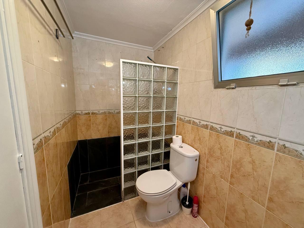 4-31-19 Exclusive apartment with 2 bedrooms and 3 terraces – Ref. A10245