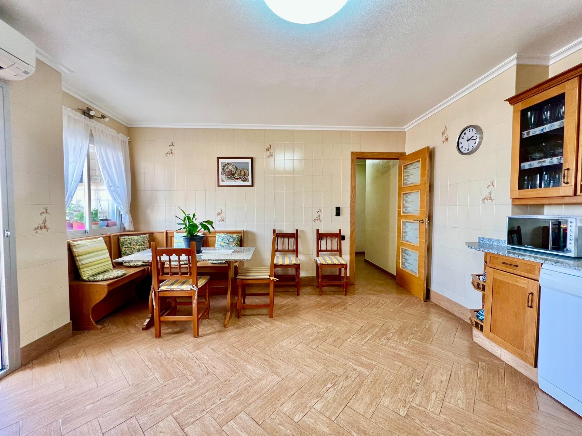 4-31-35 Confort, amplitud y exclusivididad. PISO DE 145m2 EN UBICACIÓN PRIVILEGIADA