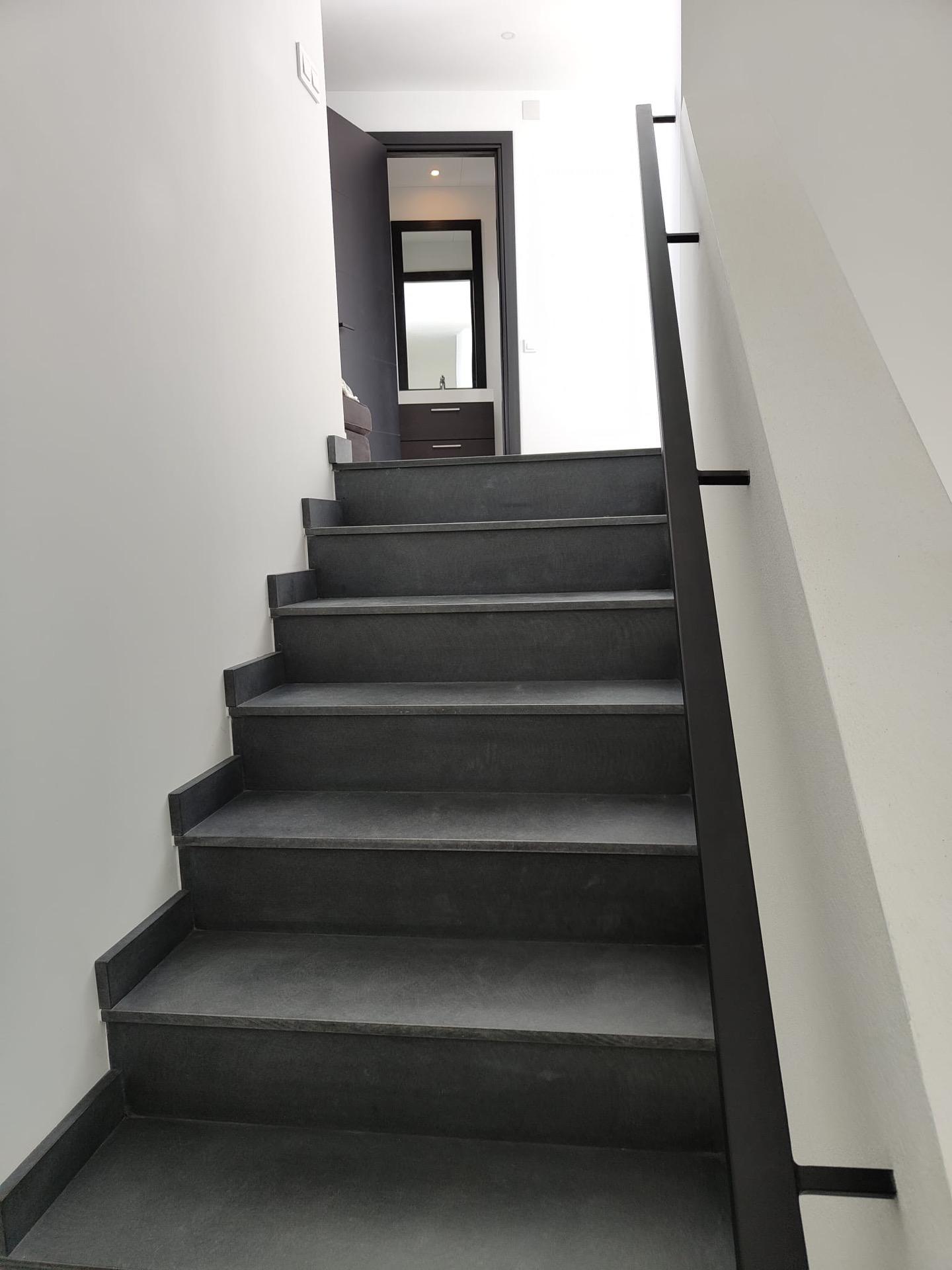 LARGE MODERN VILLA IN FINESTRAT