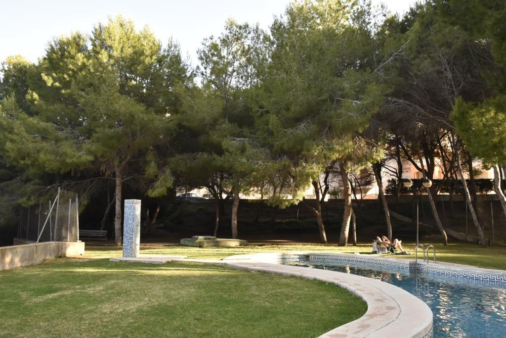 WITH TOURIST LICENSE. 3 BEDROOMS. 2 BATHROOMS. COMMUNAL SWIMMING POOL. BEACH 800 M