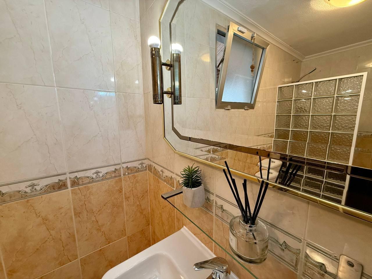 4-32-17 Exclusive apartment with 2 bedrooms and 3 terraces – Ref. A10245