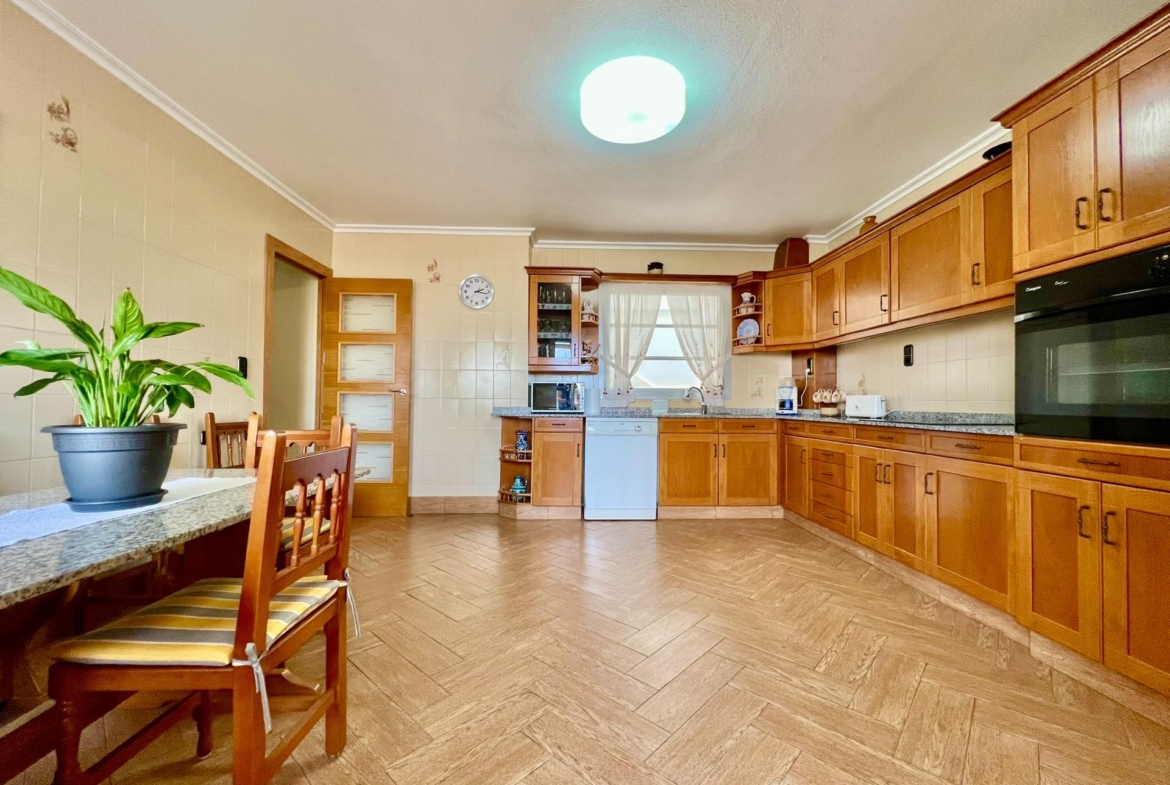 Confort, amplitud y exclusivididad. PISO DE 145m2 EN UBICACIÓN PRIVILEGIADA