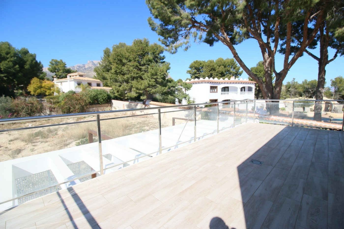 4-33-2 Villa de obra nueva en zona Av. Coloma de La Nucia