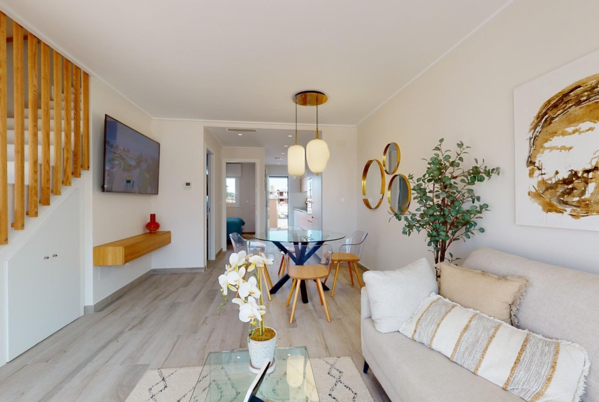 ADOSADOS DE OBRA NUEVA EN PILAR DE LA HORADADA. 3 DORM. 2 BAÑOS. CON PLAZA DE GARAJE Y PISCINA. 83 M2. JARDIN 33 M2. SOLARIUM 34 M2.