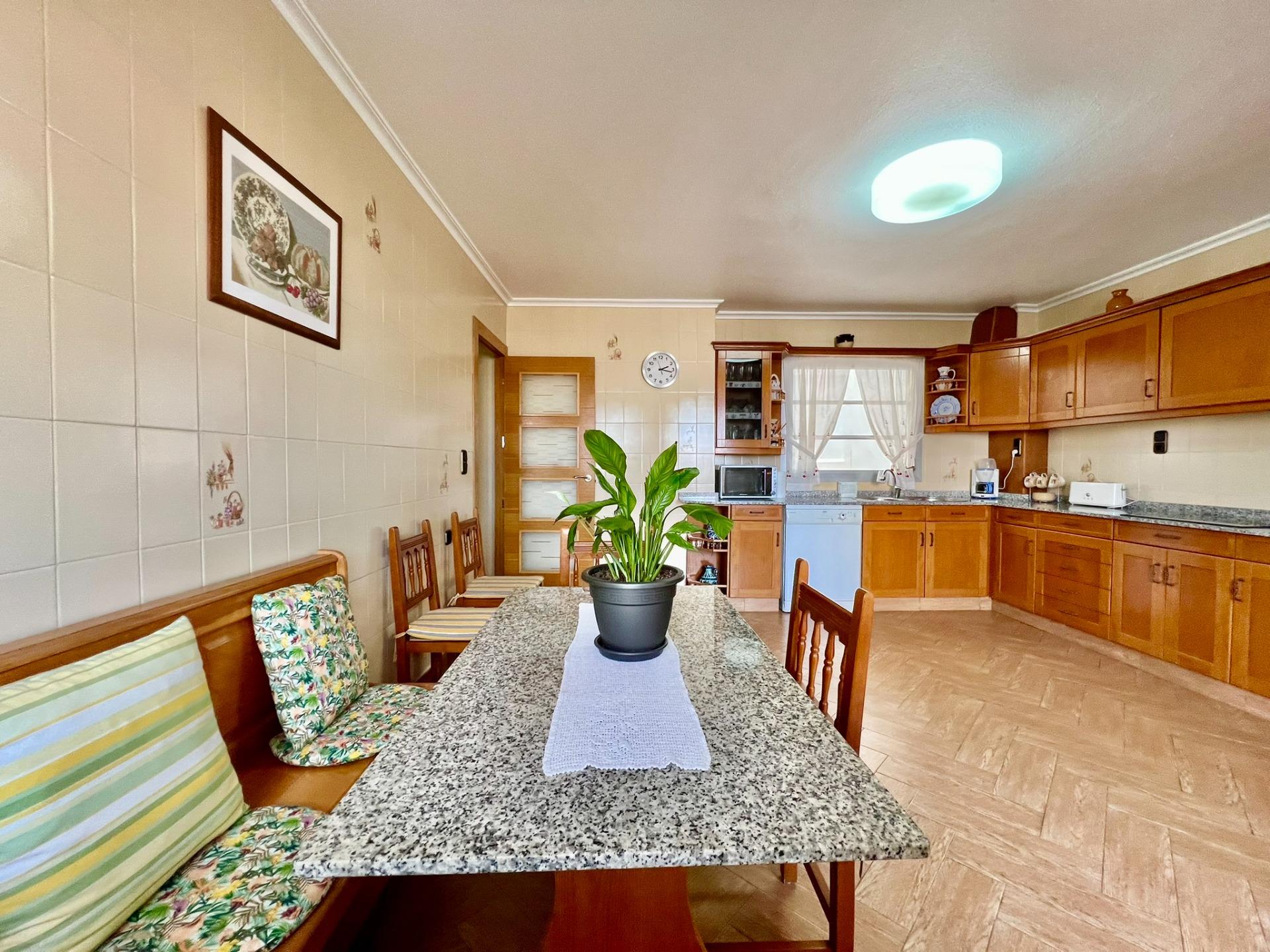 4-33-29 Confort, amplitud y exclusivididad. PISO DE 145m2 EN UBICACIÓN PRIVILEGIADA