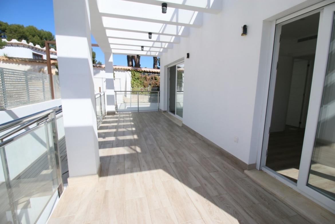 Villa de obra nueva en zona Av. Coloma de La Nucia