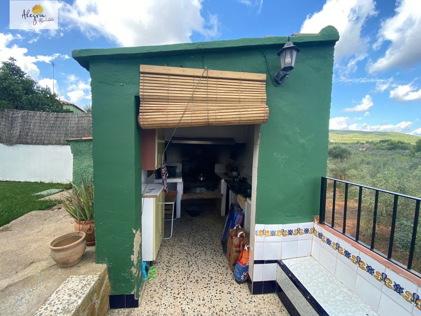 4-37 Villa for sale in Algimia de Alfara