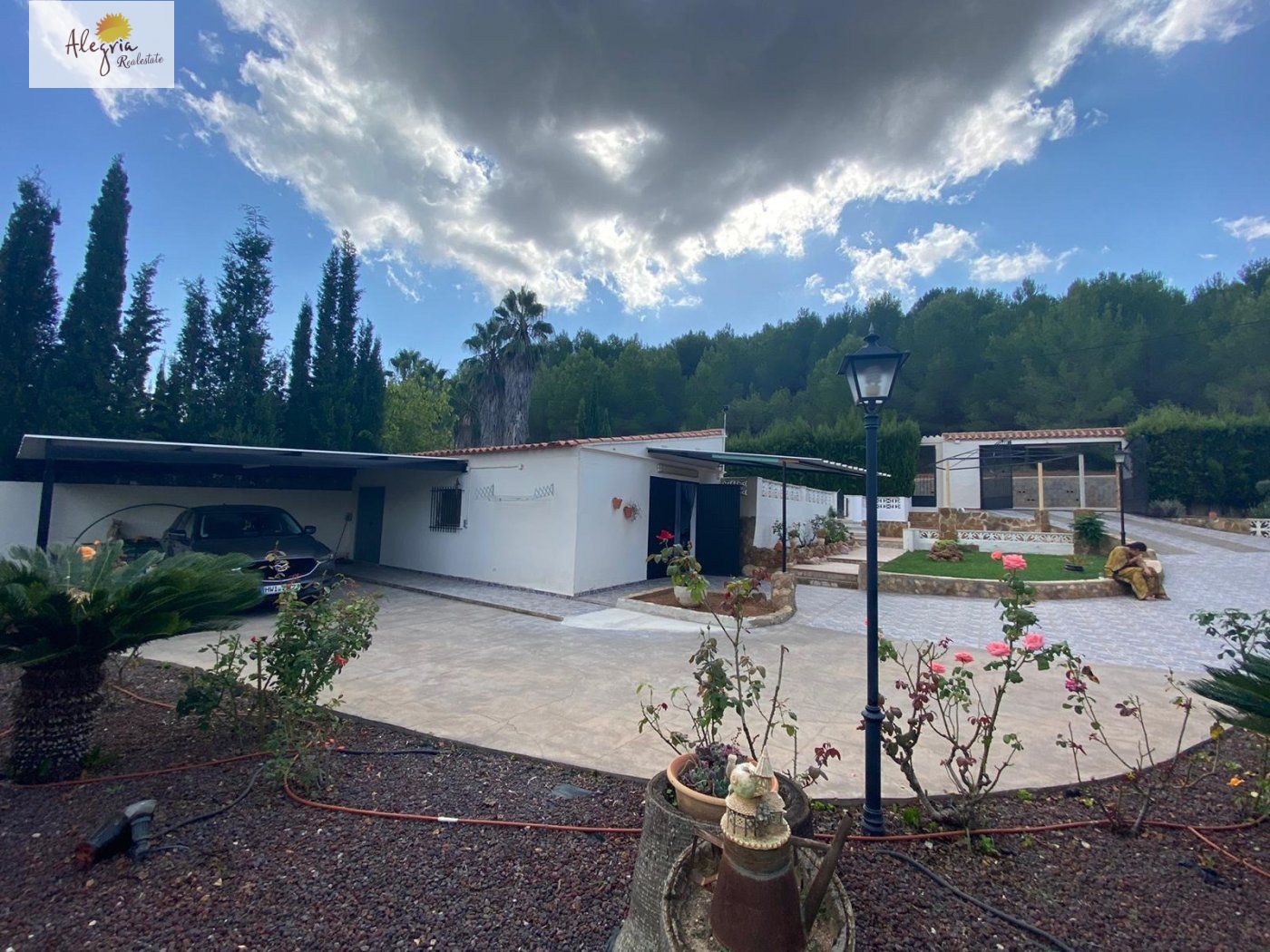 4-38 Villa for sale in Algimia de Alfara