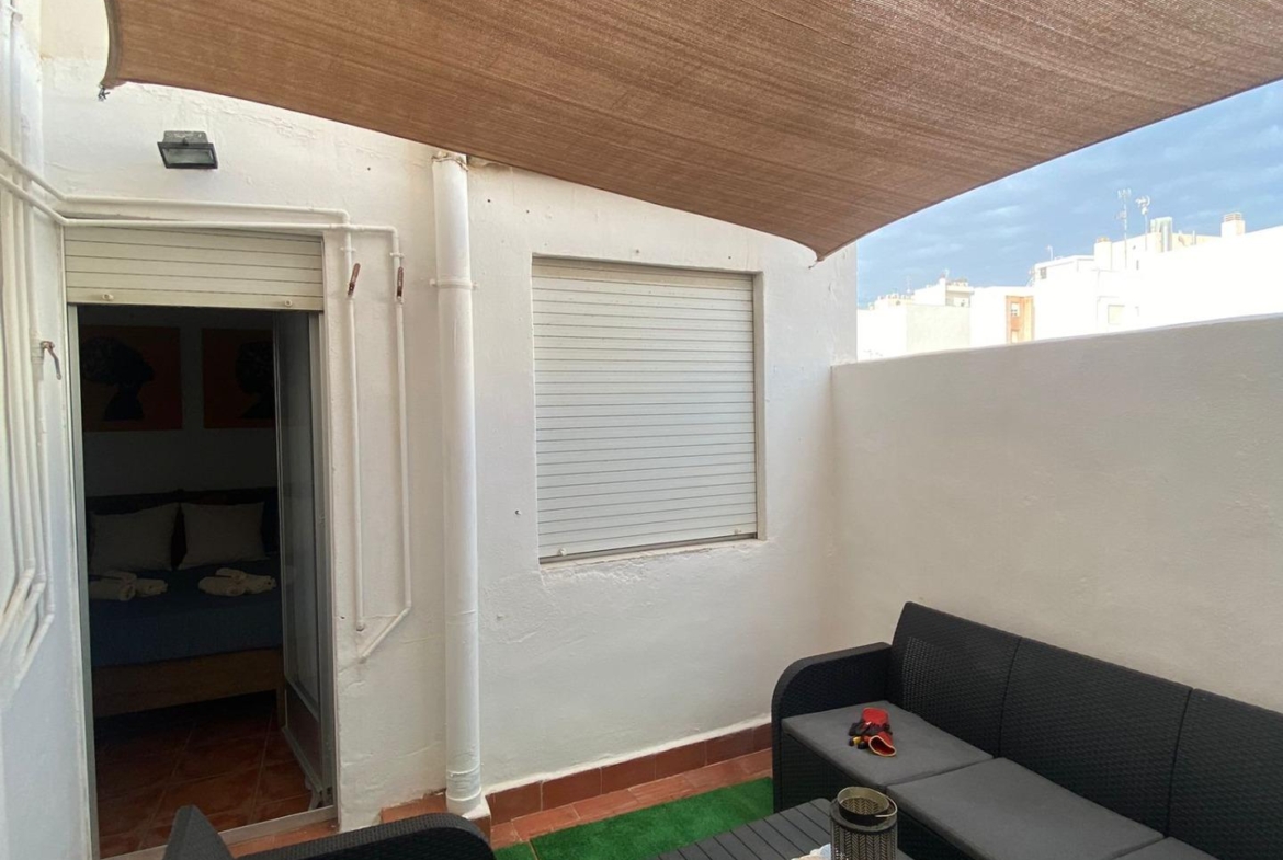 Exclusive apartment with 2 bedrooms and 3 terraces – Ref. A10245