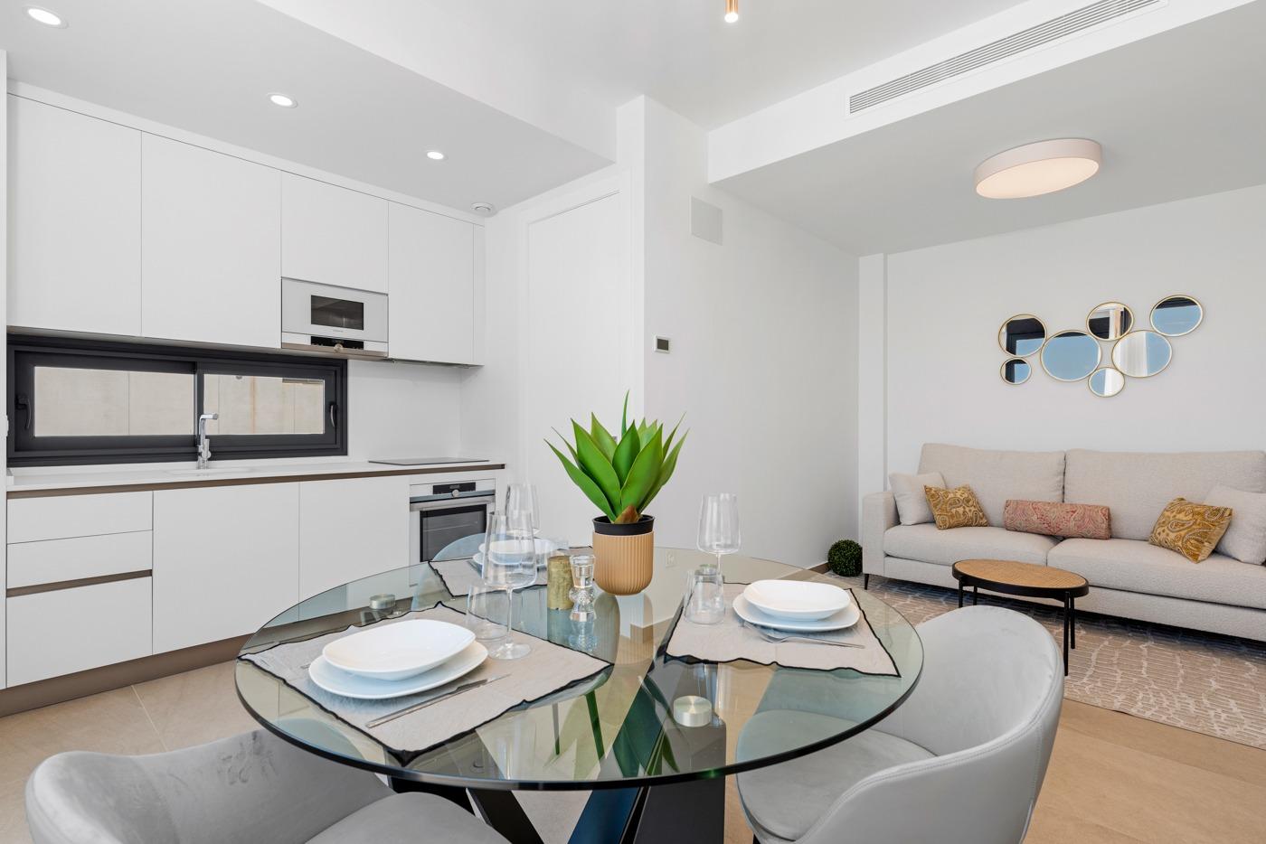 4-39-9 OBRA NUEVA! VILLA DE LUJO EN ORIHUELA COSTA. PLAYA A 350 METROS.