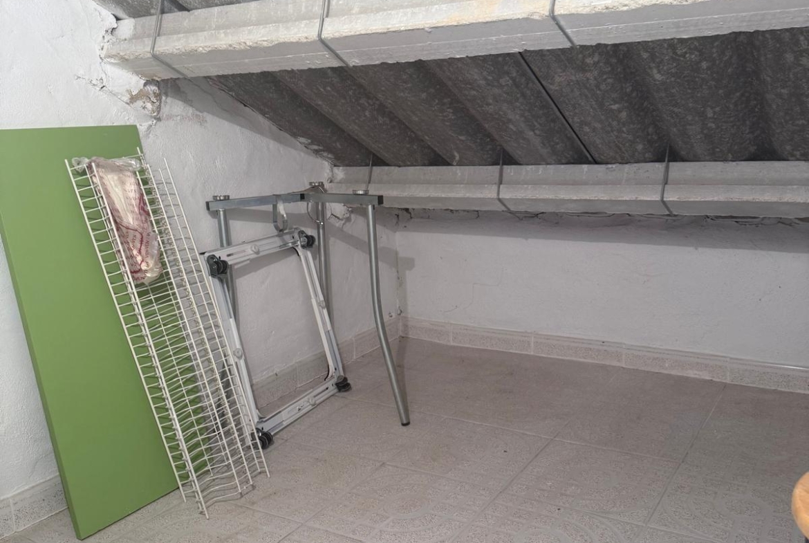 Great High Bungalow in Playa Flamenca: 3 bedrooms, 1 bathroom, 3 storage rooms, pool.